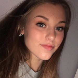 Meet your Posher, Steph